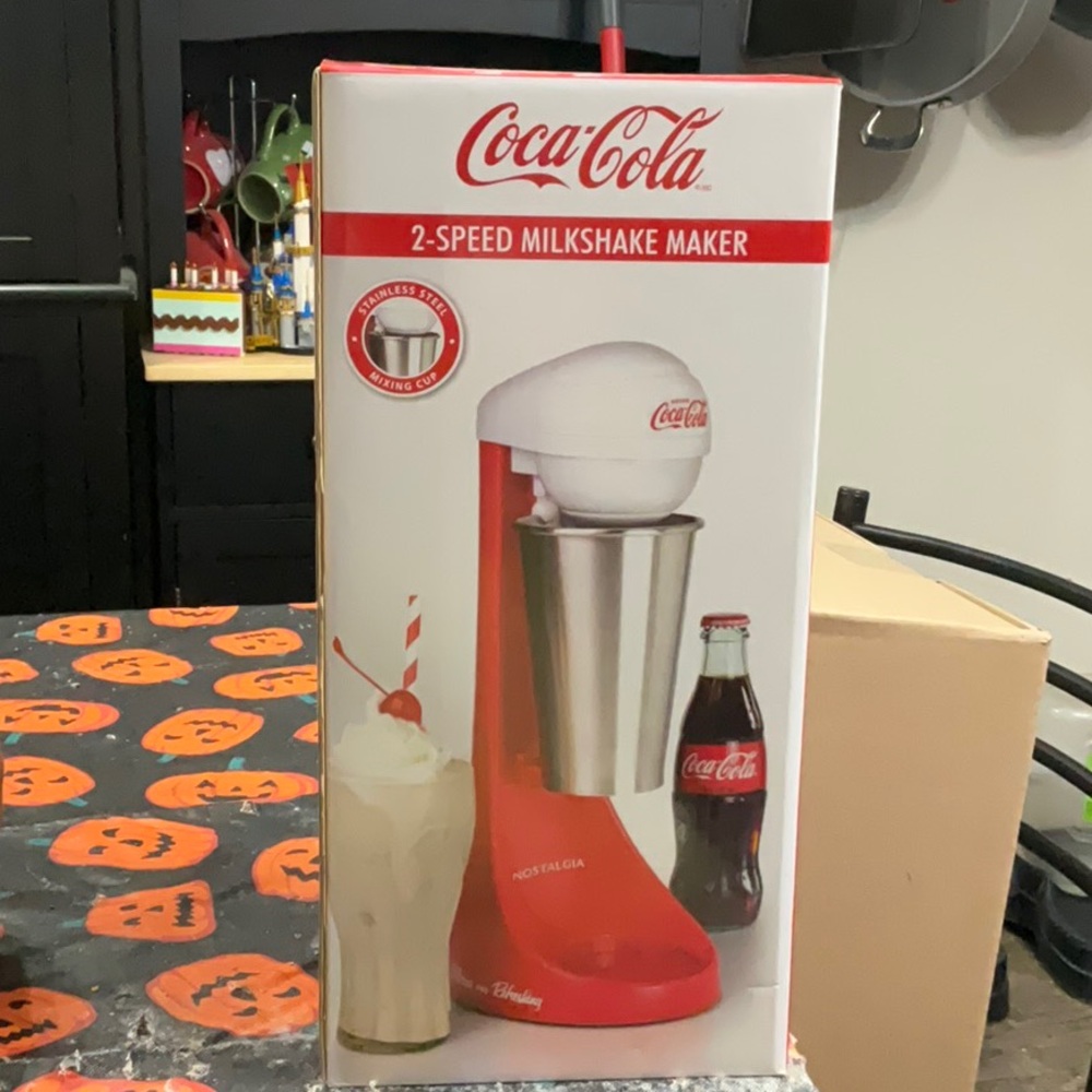 New Coca Cola Red and White Milkshake Maker
